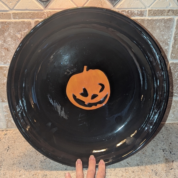 LIKE NEW Halloween Pumpkin Dish - Picture 1 of 4